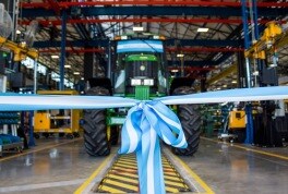 Nueva fábrica de tractores Línea 6000