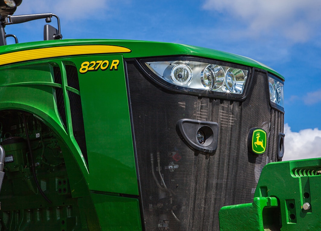 Los tractores de la serie 8R son ideales para una máxima eficiencia operativa.